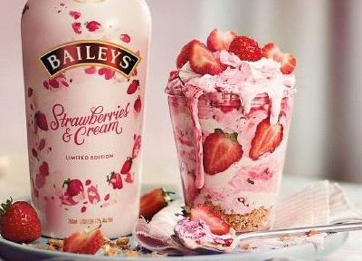 baileys_strawberry_en_cream_likeur_aardbei